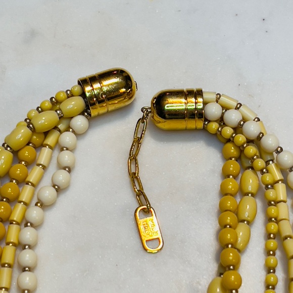 Rare!  1940s Canary Yellow/Gold Multi-Strand Beaded Collar Necklace - 15” - Picture 4 of 5